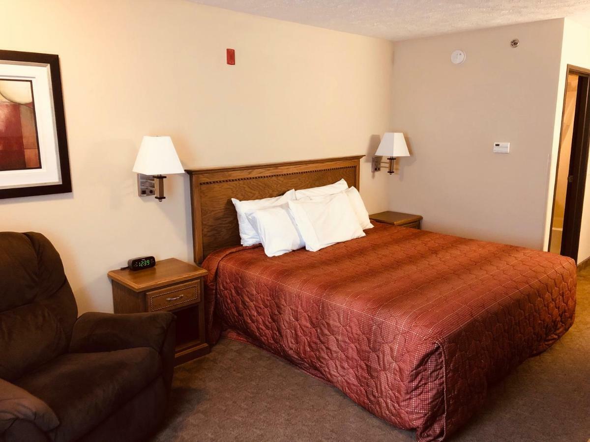 Shenandoah Inn & Suites Exterior photo